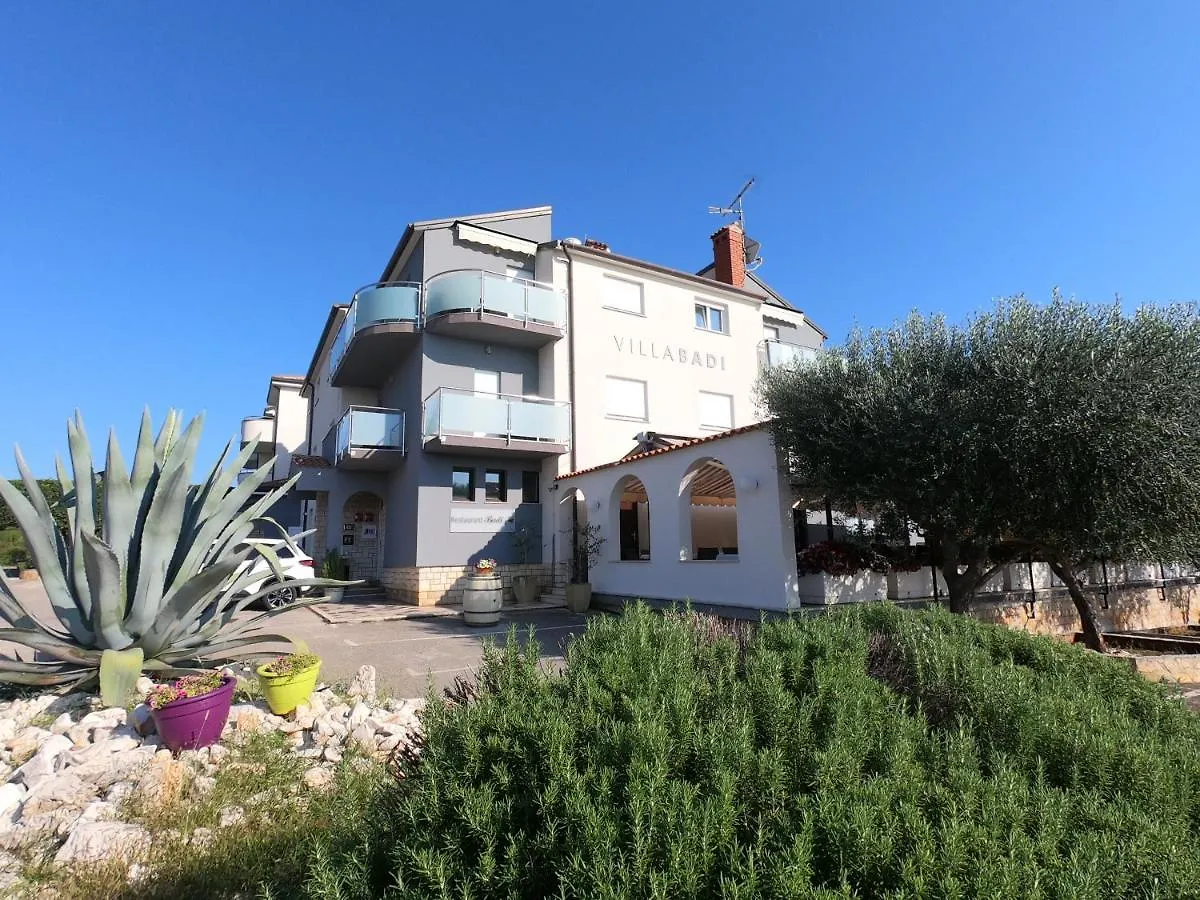 Villa Badi Lovrečica 3*,
