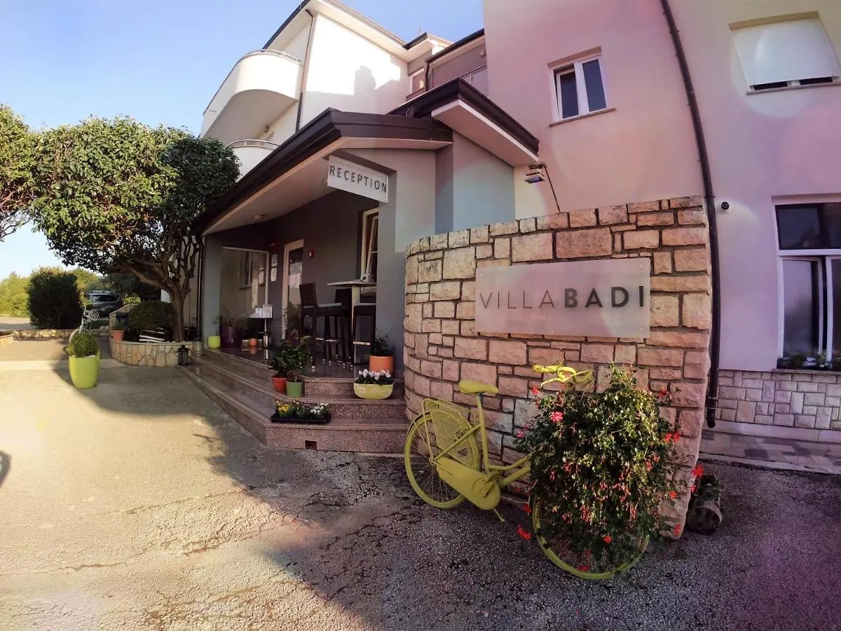 Villa Badi Lovrečica Gasthof