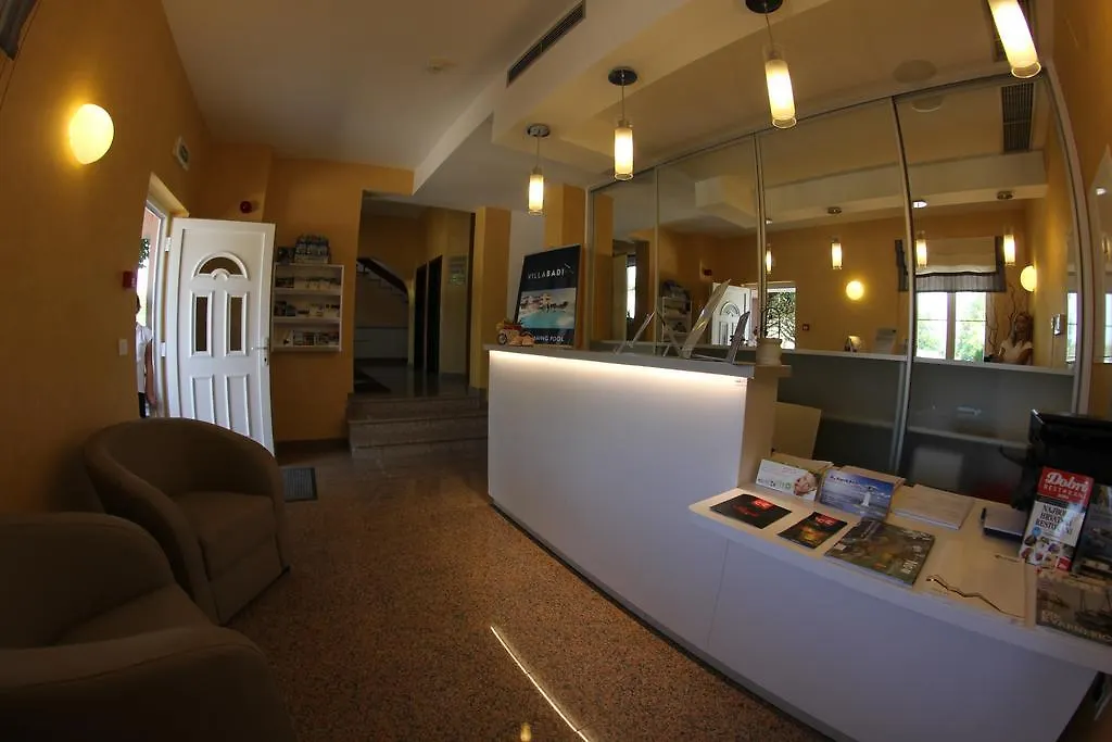 Villa Badi Lovrečica 3*,  Croacia