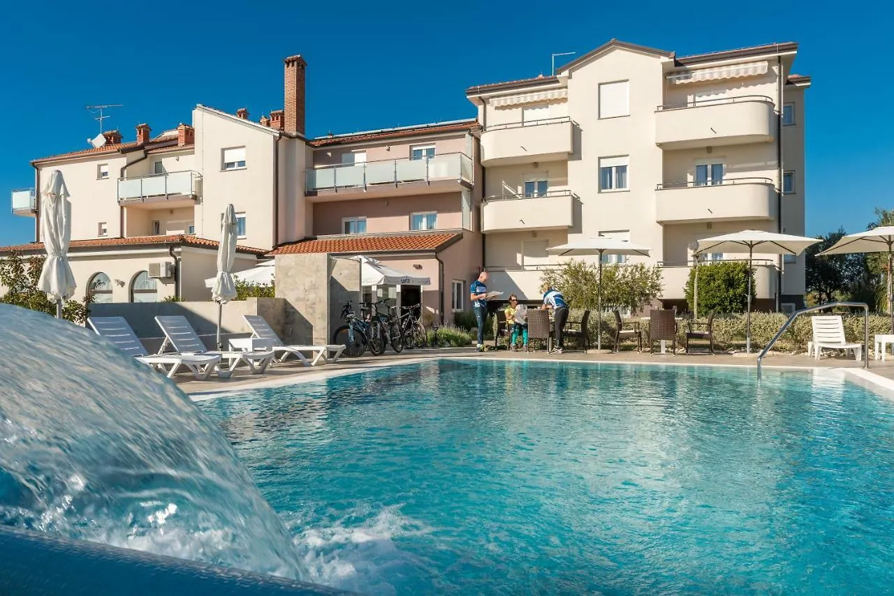 Villa Badi Lovrečica 3*,