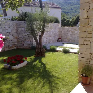 https://apartments-villa-brumnic.primorje-gorskikotar.com
